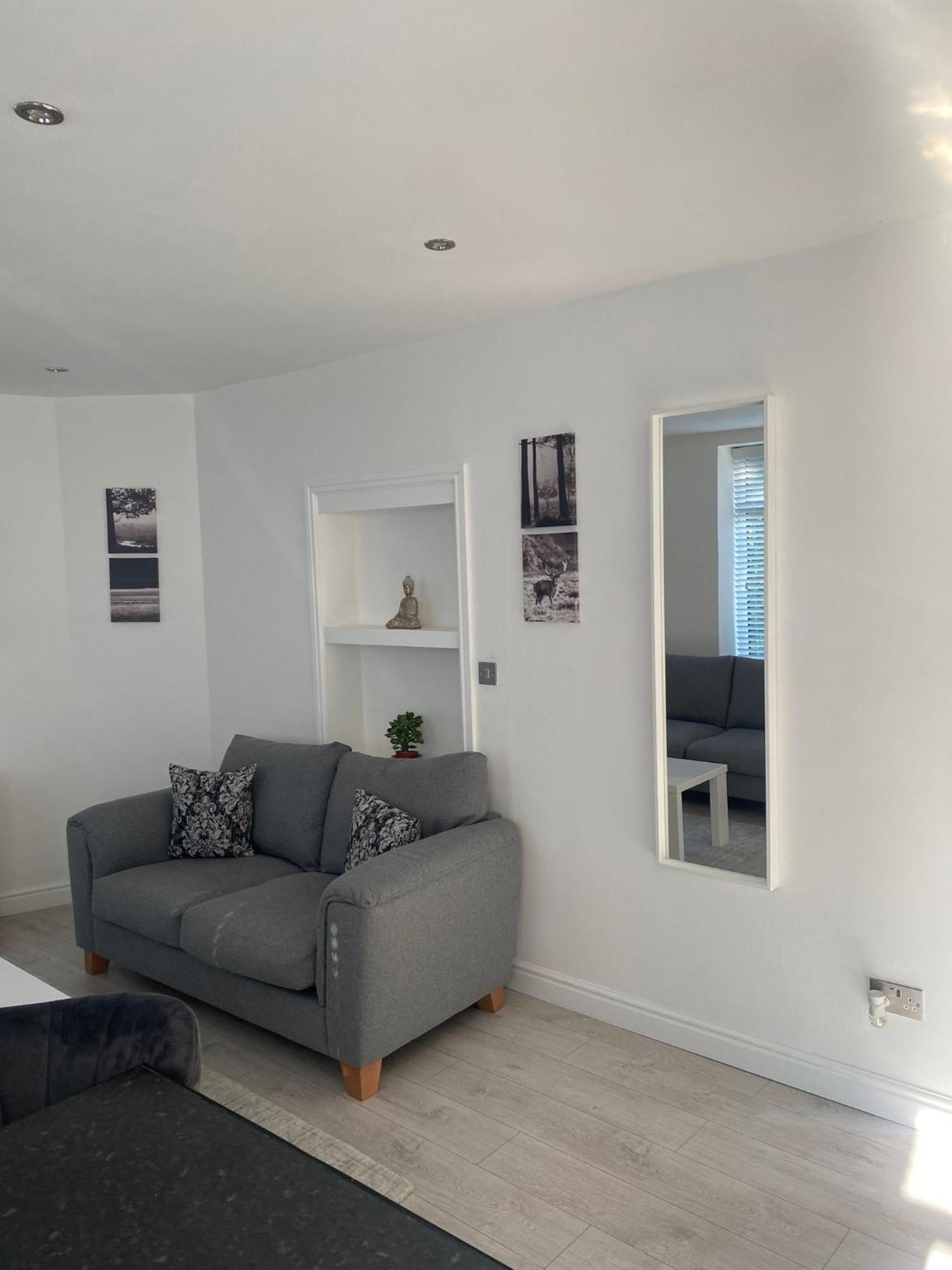 Spacious 2 Bedroom Apartment Liverpool Exterior photo